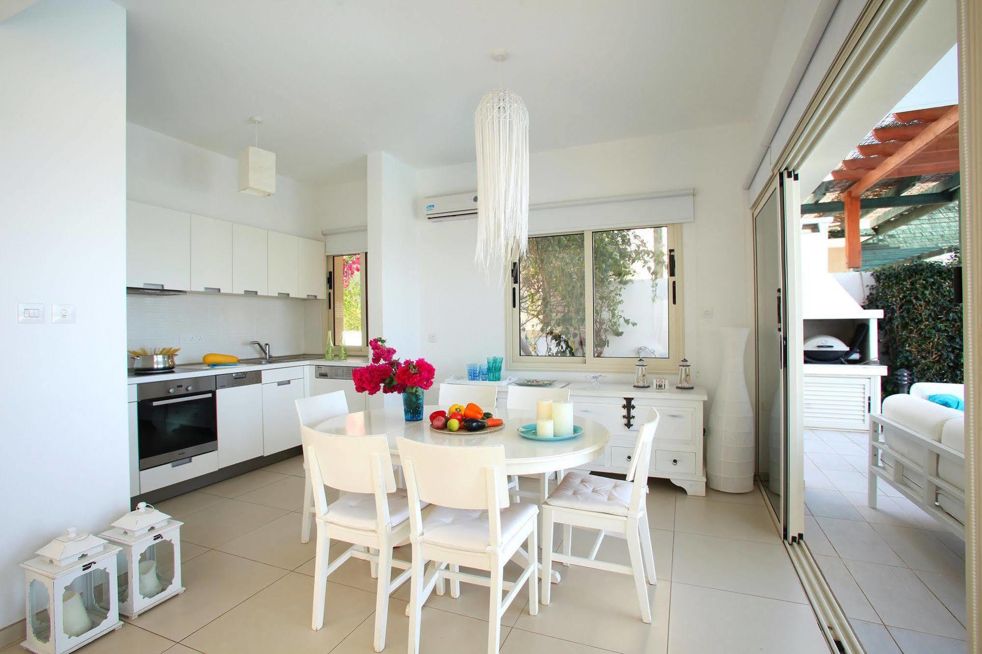 House 7, The Artisan Resort Protaras Esterno foto